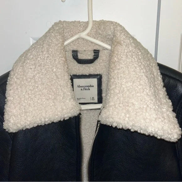 Abercrombie & Fitch Black and Cream Leather Jacket - Picture 5 of 5